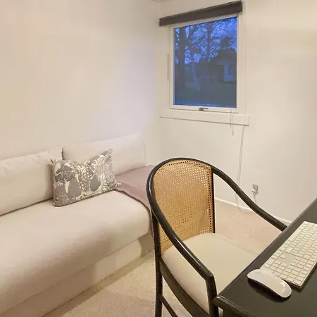 펜션 Lovely In With Sauna *